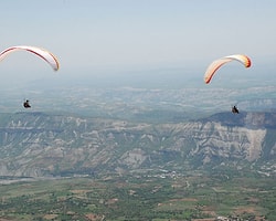 Adıyaman,Tut'ta Yamaç Paraşütü Keyfi