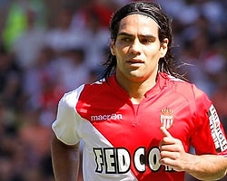 Falcao Ayrılık Haberlerini Yalanladı