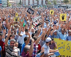 Mısır ve Suriye'deki Katliamları Protesto Ettiler