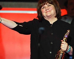Linda Ronstadt Ne Yürüyebiliyor,Ne Şarkı Söyleyebiliyor
