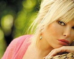 Ajda Pekkan: 'Meryem Hesapsız, Entrikasız Bir Kadın'