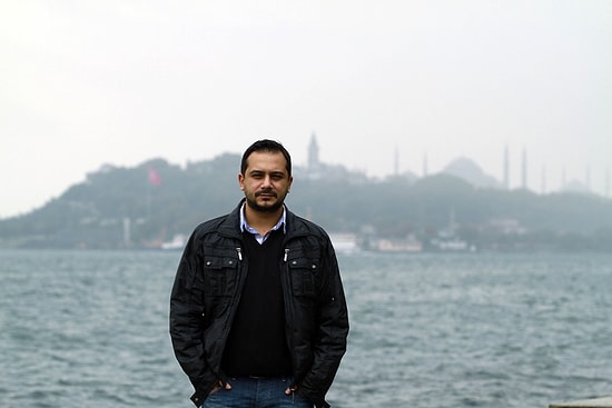 Emrah Serbes Kamyon Dergi'de Yazdı: Hüzünlü Piç