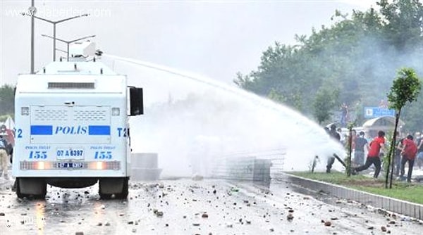 12. 3 Gündür Abdest Alamıyoruz TOMA Gönderin