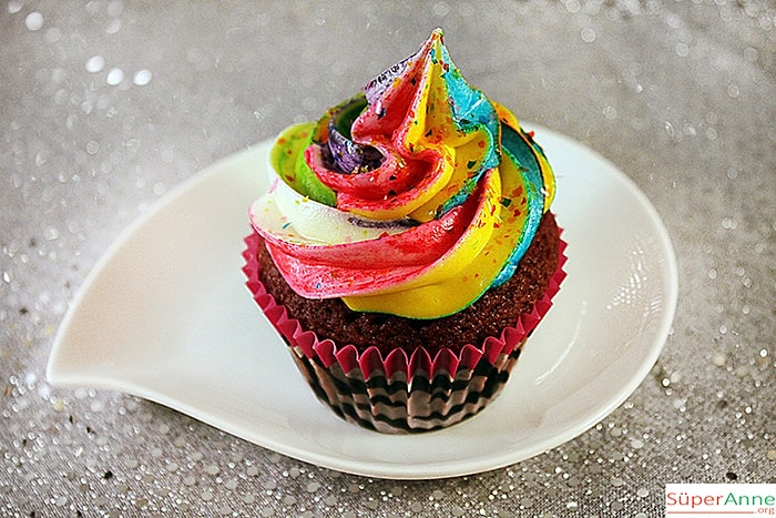 Birbirinden Renkli 7 Nefis Cupcake Tarifi