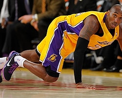 Kobe Bryant Yine Sakatlandı