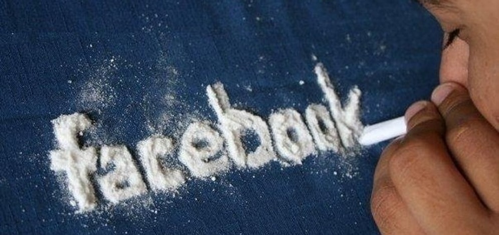 Muhtemelen Çoğumuzda Bulunan Sosyal Medyanın Getirdiği 8 Hastalık