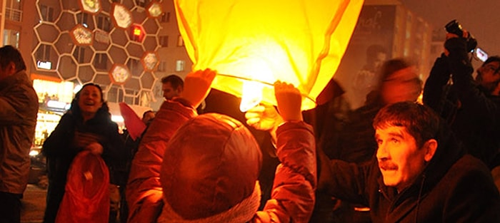 Berkin İçin Dilek Fenerleri Uçuruldu