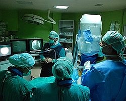 'Tam Gün Yasası' Meclis'ten geçti