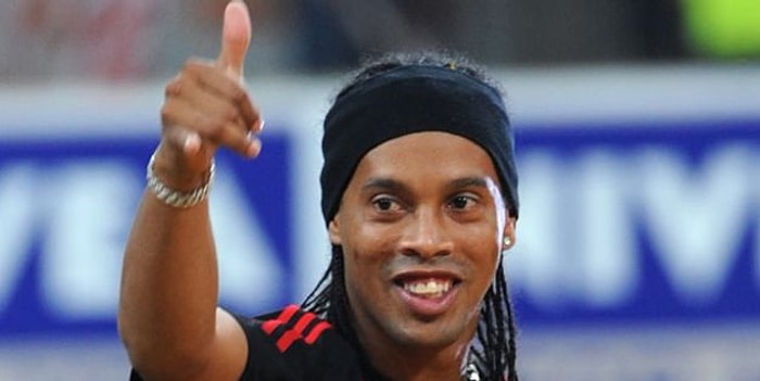 Ronaldinho Transferinde Görüşmeler Tıkandı