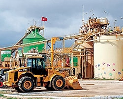 Kapatılan Altın Madeninin İşçileri Zorda