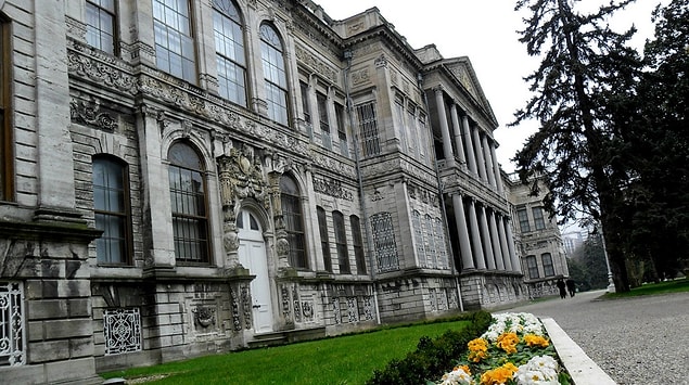 Dolmabahçe Sarayı