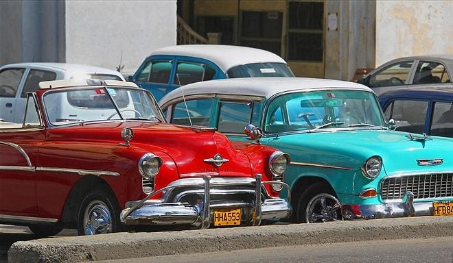 30 Fotoğrafla Havana Sokaklarında Nostaljik Arabalar