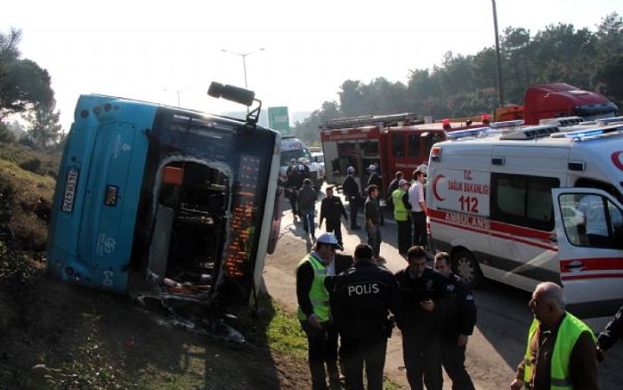 TEM'de Halk Otobüsü Devrildi