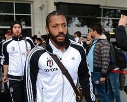 Taraftar Fernandes'e Tepki Gösterdi