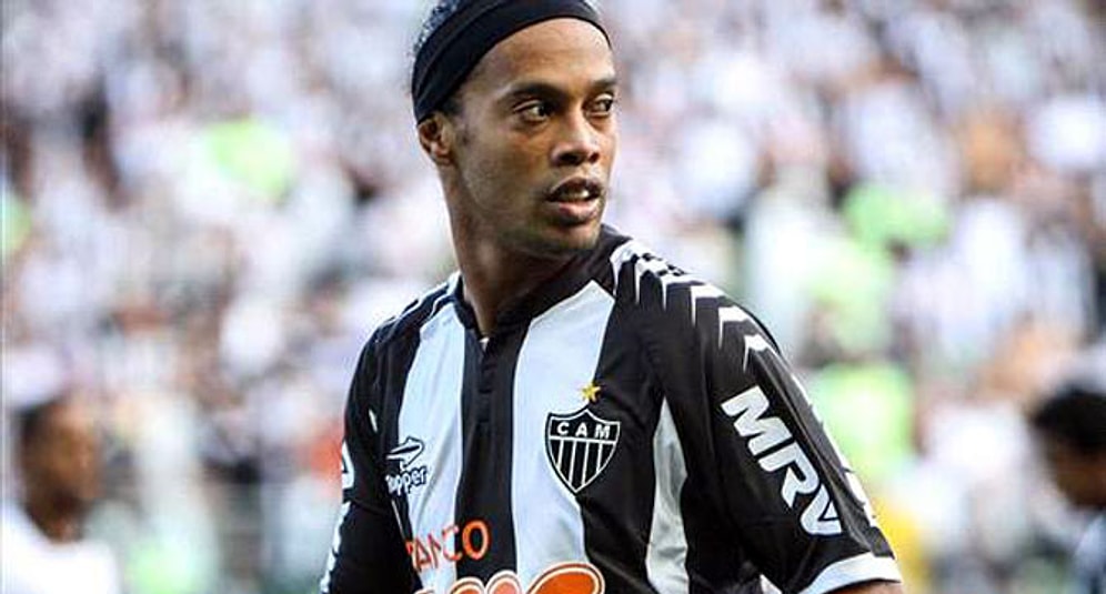 Ronaldinho Beşiktaş'ı Bekliyor