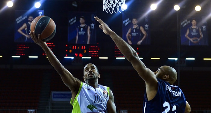 Efes Son Periyotta Teslim Oldu: 74-72