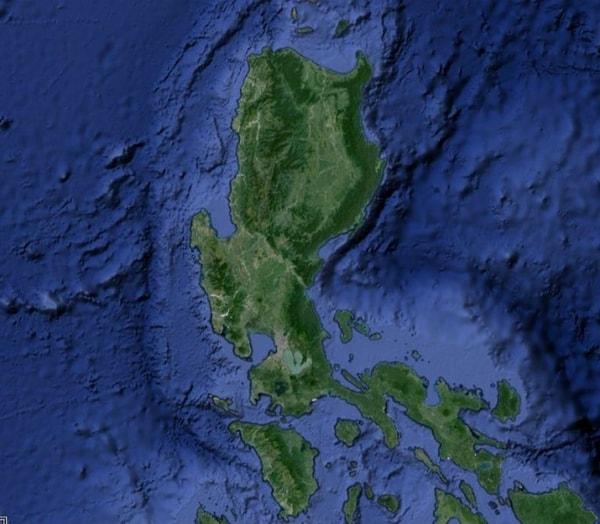Bu en kuzeyindeki ada, yani Luzon Adası