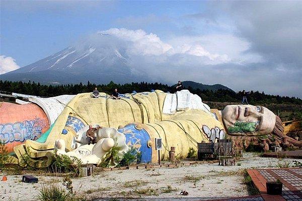 8. Gulliver'in Gezileri Parkı / Kawaguchi / Japonya