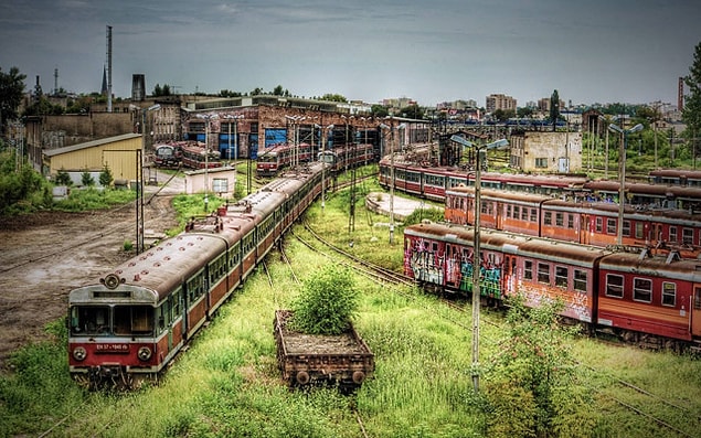 33. Częstochowa Tren Mezarlığı / Polonya