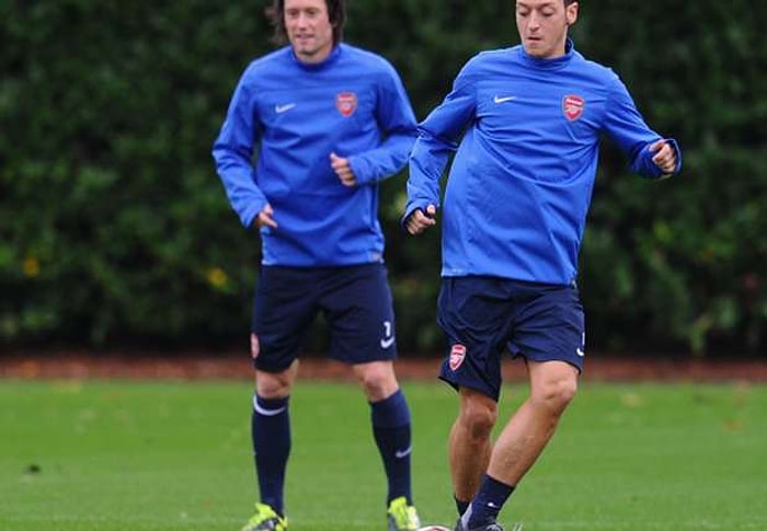 Mesut: "Rosicky, Premier Lig'in En İyilerinden"