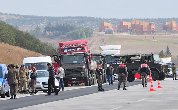 Adana Valiliği: 3 TIR'da MİT Görevlisi Vardı