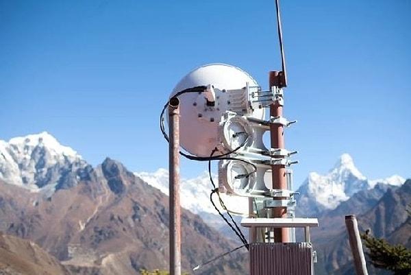 8. Dünya'nın En Yüksek Noktası Everest'te 3G Çeker!