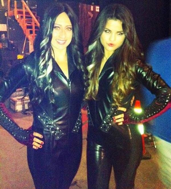 16. Selena Gomez ve dublörü