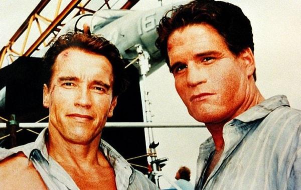 29. Arnold Schwarzenegger ve dublörü
