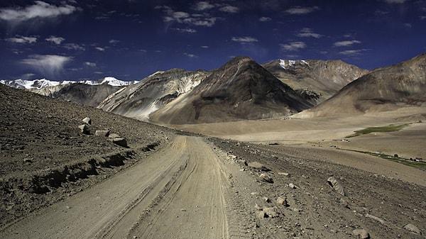 19. En Yüksek Dağ Geçidi - Marsimik La, Hindistan