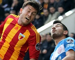 Kayserispor'da Sefa Yılmaz'ın Ayağı Kırıldı!
