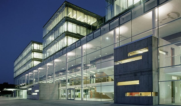 6 - Justice Center – Avusturya