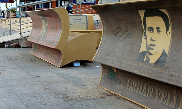 İstanbul'un Kitap Kokan Bankları