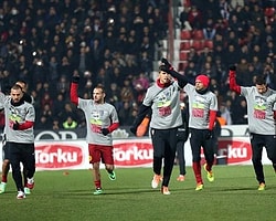 Galatasaraylı Futbolculardan Yayıncı Kuruluşa Tepki