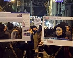 İnternet Sansürüne Karşı Sokağa Çıkıyorlar