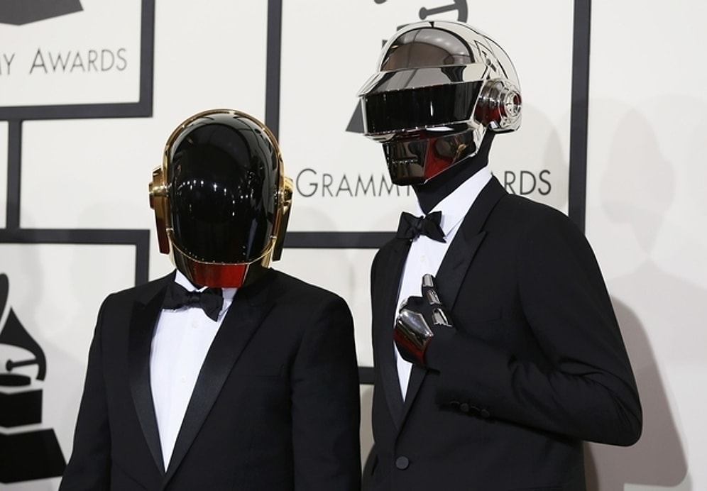 Daft Punk'ın Yıldızlarının Maskelerinin Altında ne Var? Tipleri Nasıl?