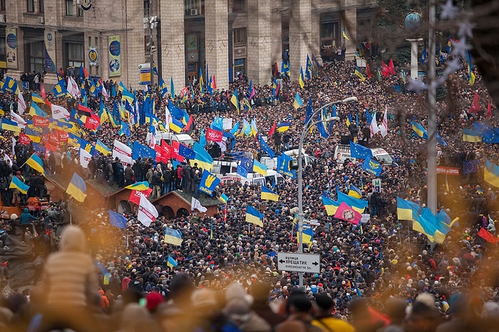 Ukrayna'da Protesto Yasağı Kaldırıldı