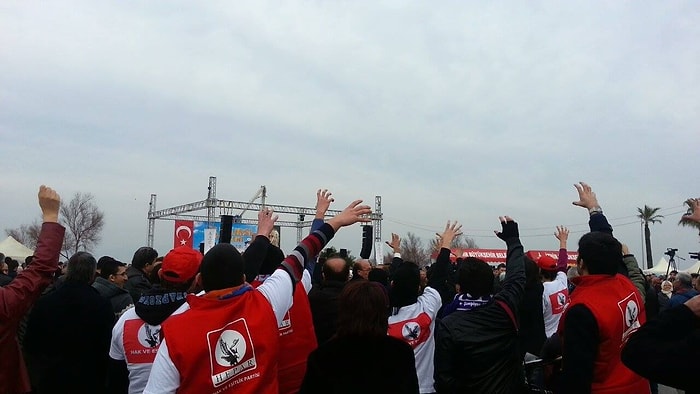 Binali Yıldırım'a İzmir'de HIRSIZ Protestosu