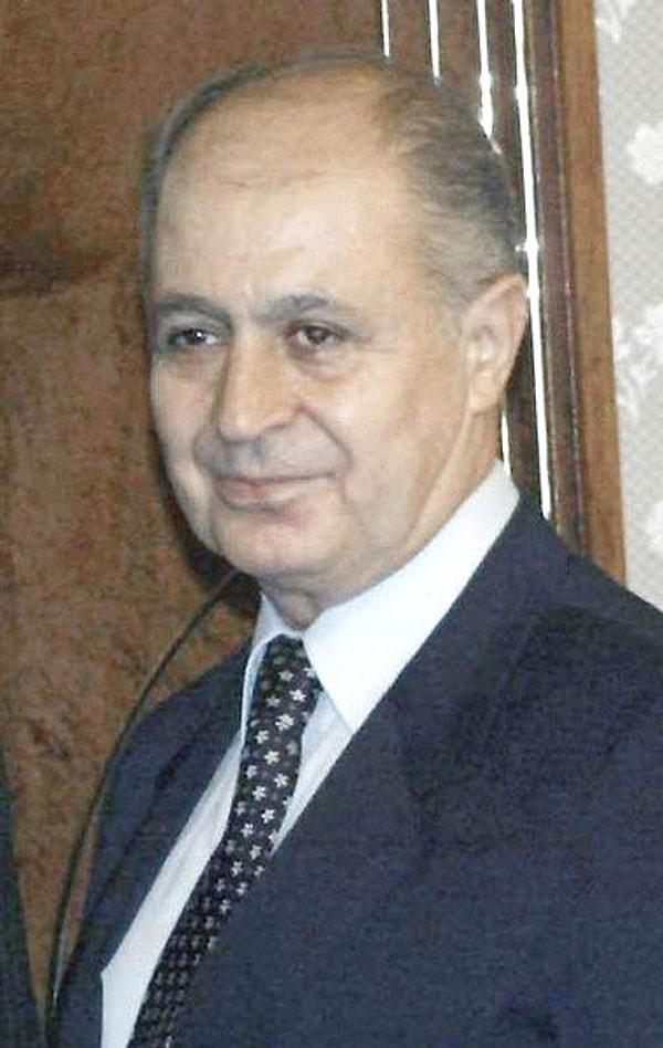 10. Ahmet Necdet Sezer