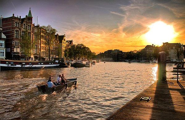 20. Amsterdam Kanalları
