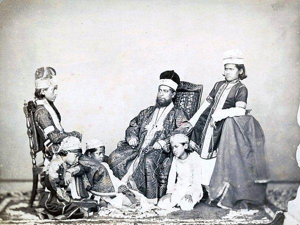 Delhi'de yaşayan Moğol aile, 1858.