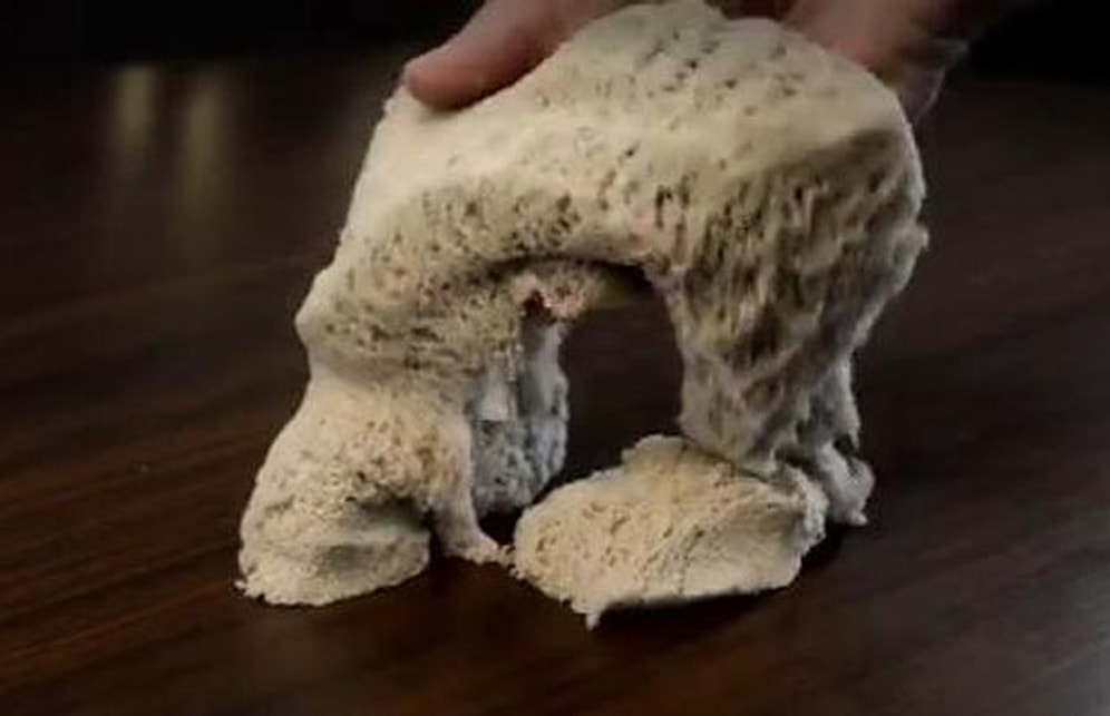 Asla Kurumayan Islak Kum