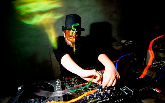 Artık Bizden Biri: Claptone