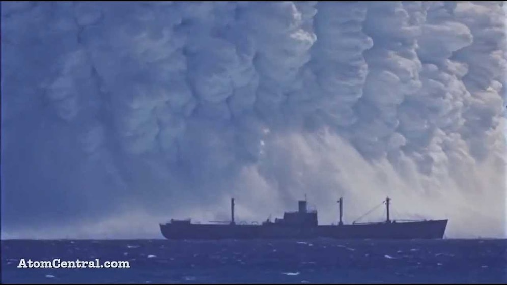 Suyun Altında Patlatılan Atomik Bomba