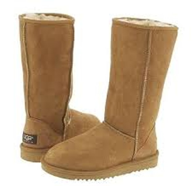 2) UGG