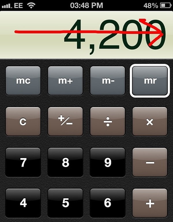3. Hesap makinesinde yanlış yazdıysanız parmağınızla soldan sağa doğru kaydırırsanız son basamağı siler.