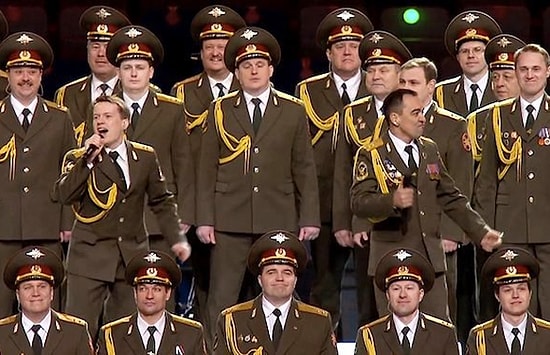 Kızıl Ordu Korosu’nun Get Lucky’le İmtihanı