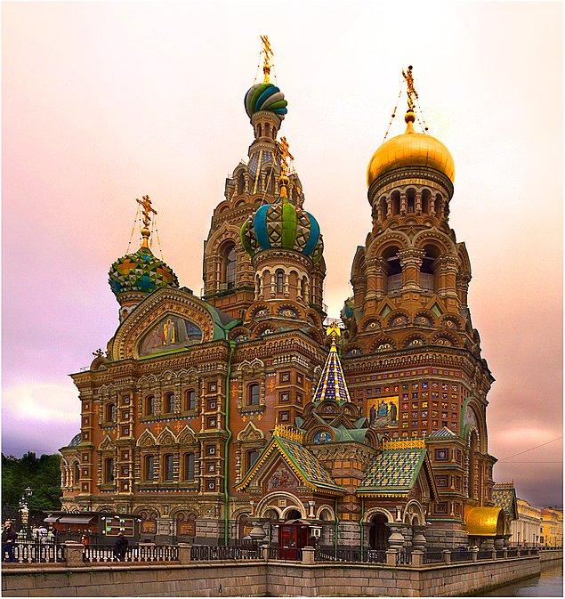 34. Savior on Spilled Blood Kilisesi - Saint Petersburg, Rusya