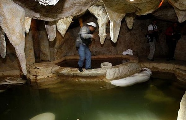 Шедевр внутреннего дизайна – пещера.