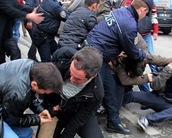 Ak Parti Önünde 11 Kişi Gözaltına Alındı