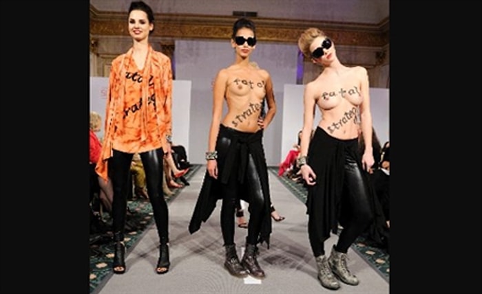 Defilede Üstsüz Mankenler FEMEN Sanıldı
